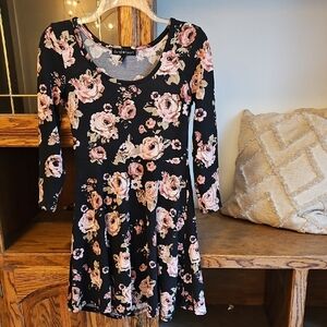 Derek Heart Black and Pink Floral Long Sleeve Dress